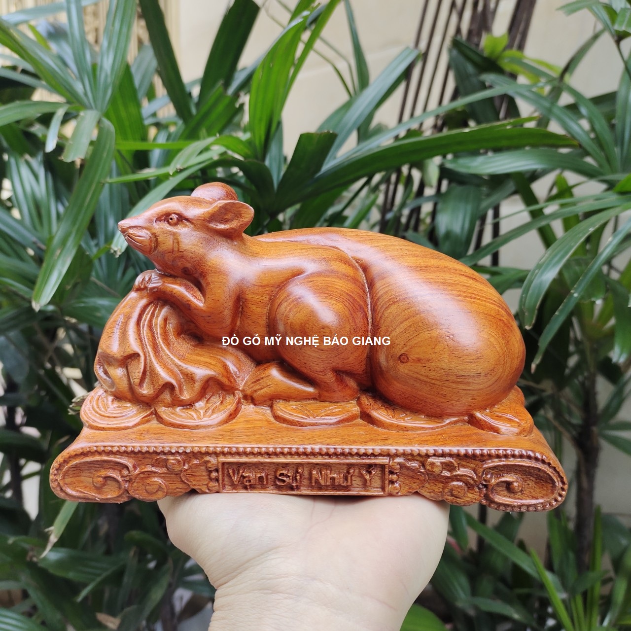 Tượng con chuột gỗ hương dài 20 rộng 10 cao 12 cm