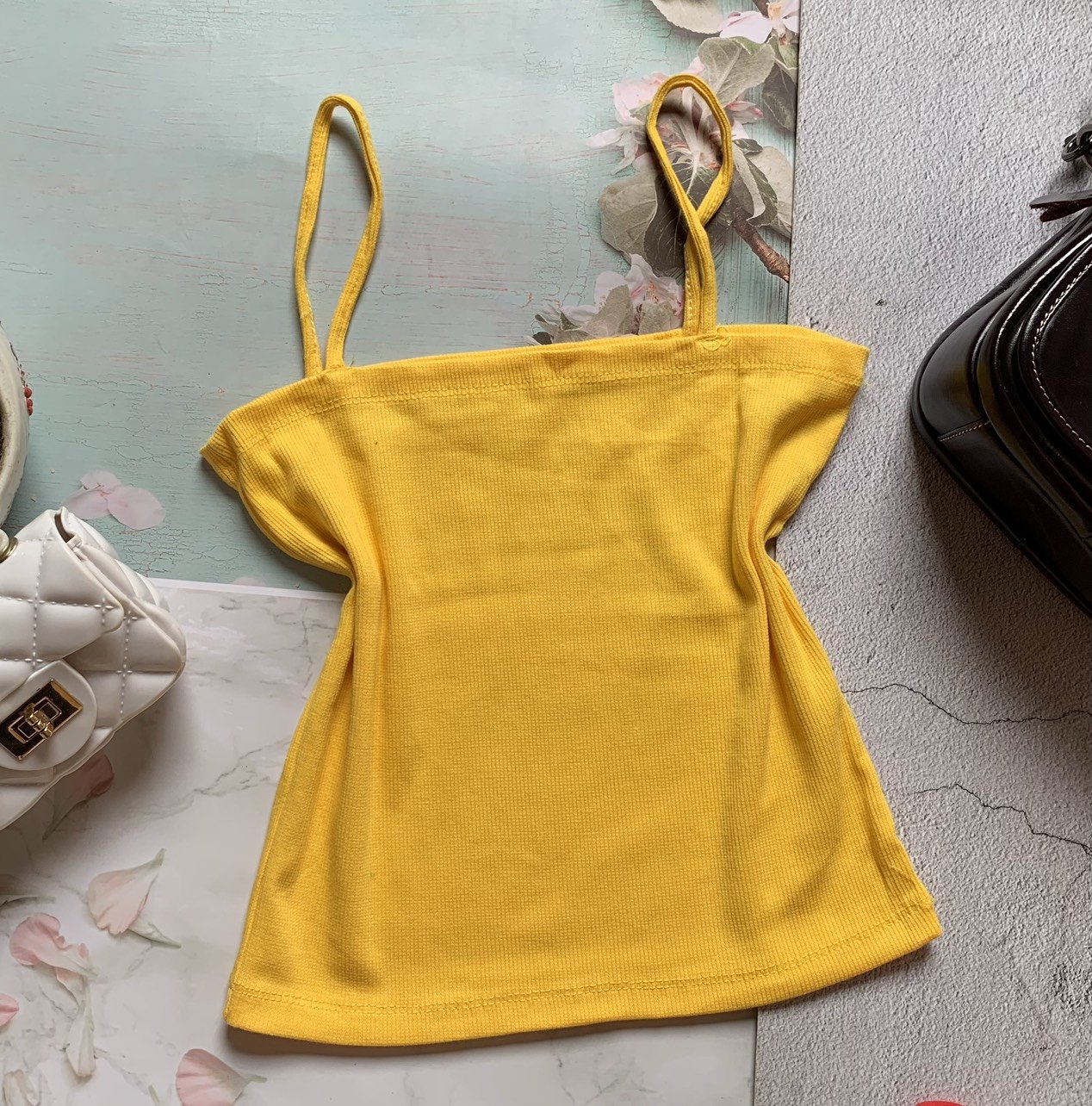 Áo Croptop 2 dây nữ, chất cotton mềm mịn co giản tốt