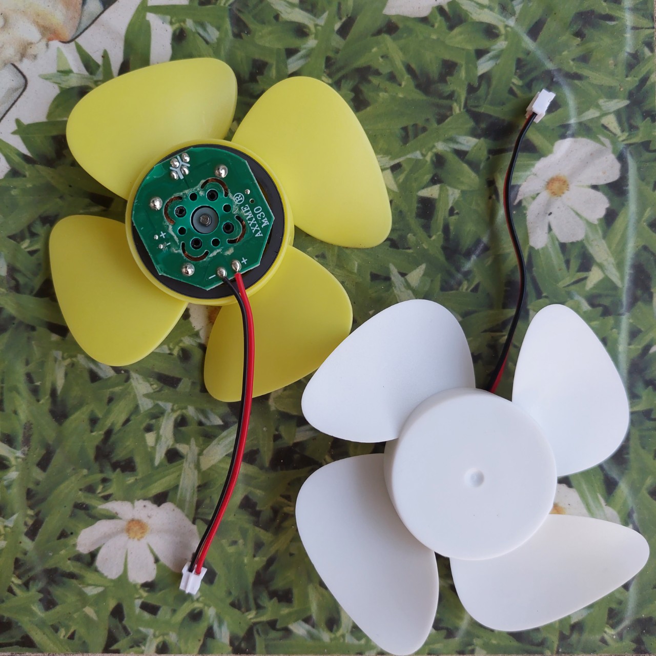 Cánh quạt thay thế quạt kẹp yoobao f04 6400mah