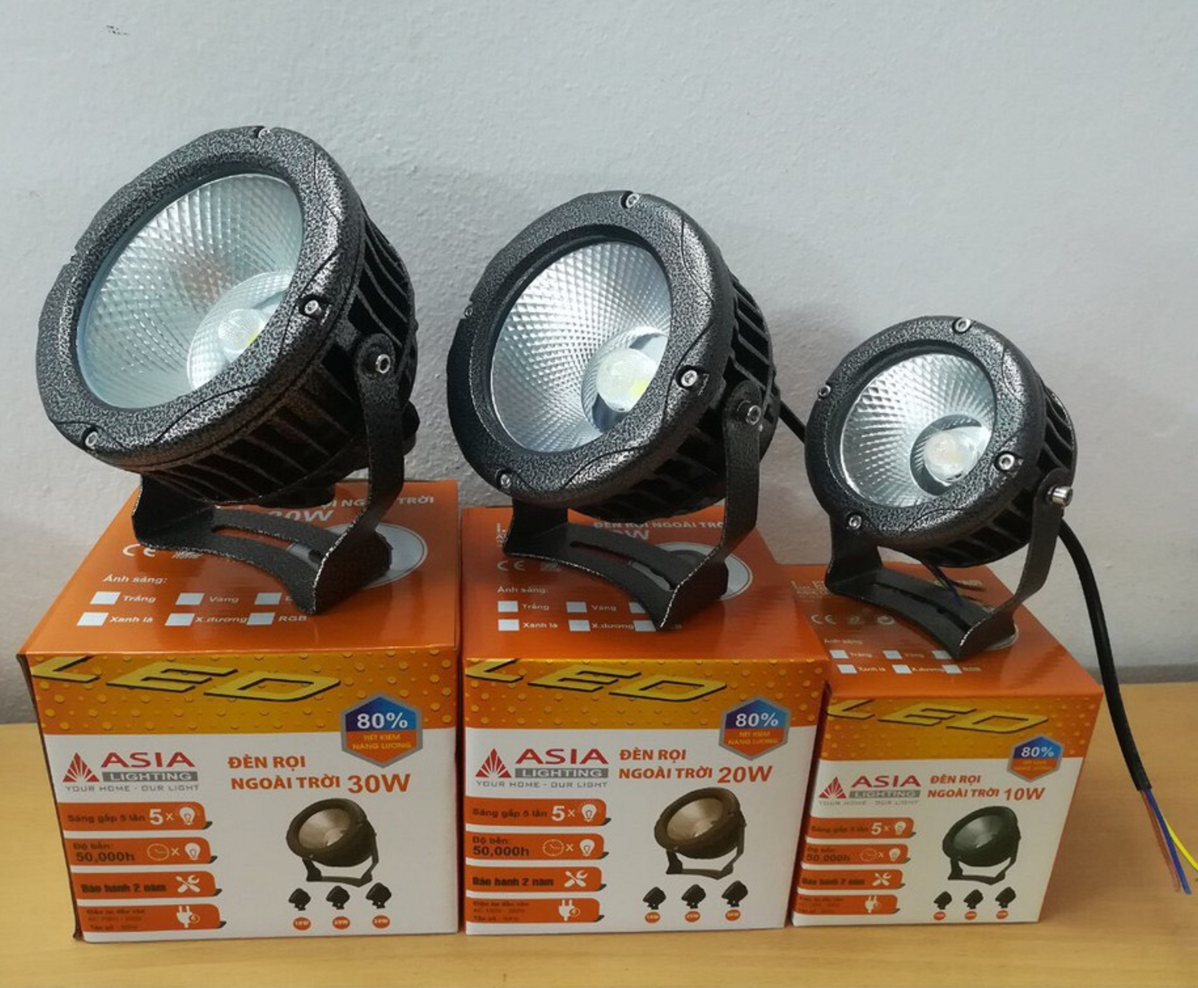 Đèn Rọi Tường,Rọi Cột,Rọi Cây Ngoài Trời Công suất 10w, 20w, 30w Aisa VN
