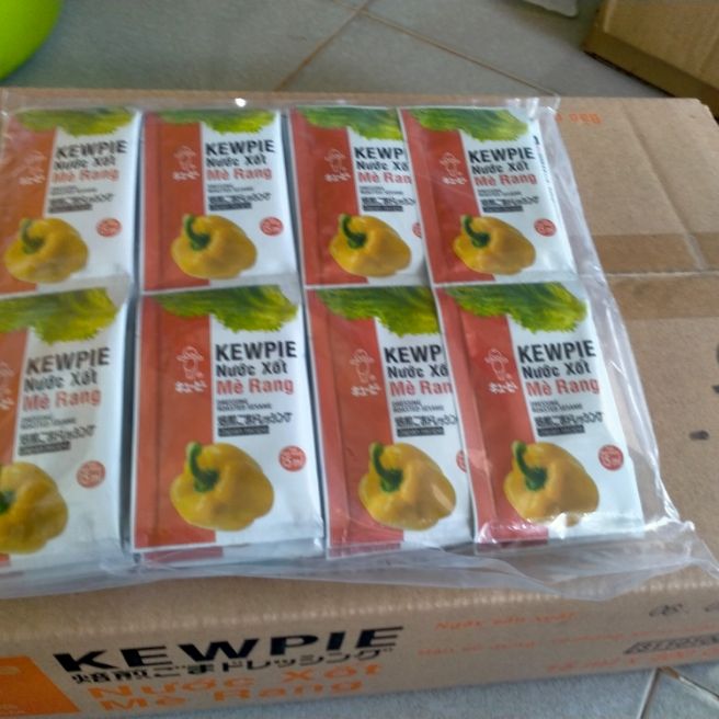 3 gói sốt mè rang Kewpie Nhật Bản, hương vị đặc trưng của mè rang, sản phẩm là bạn đồng hành trong món trộn salad rong nho