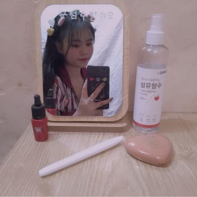 Bút lông dạ màu trắng viết lên gương, bảng meka tẩy xoá được bút trắng viết gương