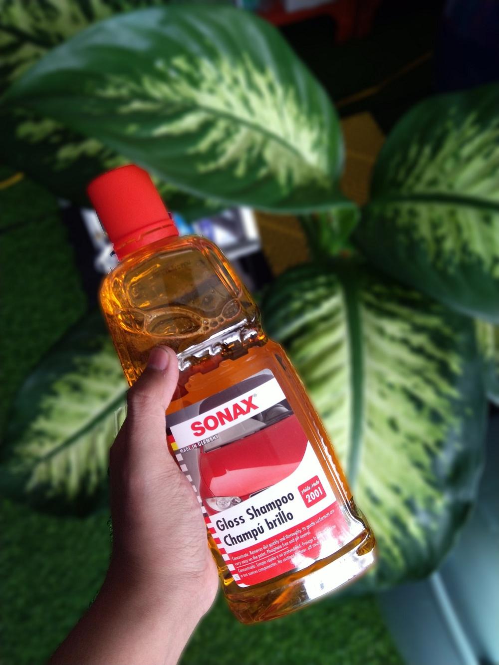 Nước rửa xe ôtô - xe máy siêu bóng sơn Sonax Gloss Shampoo 1000ml