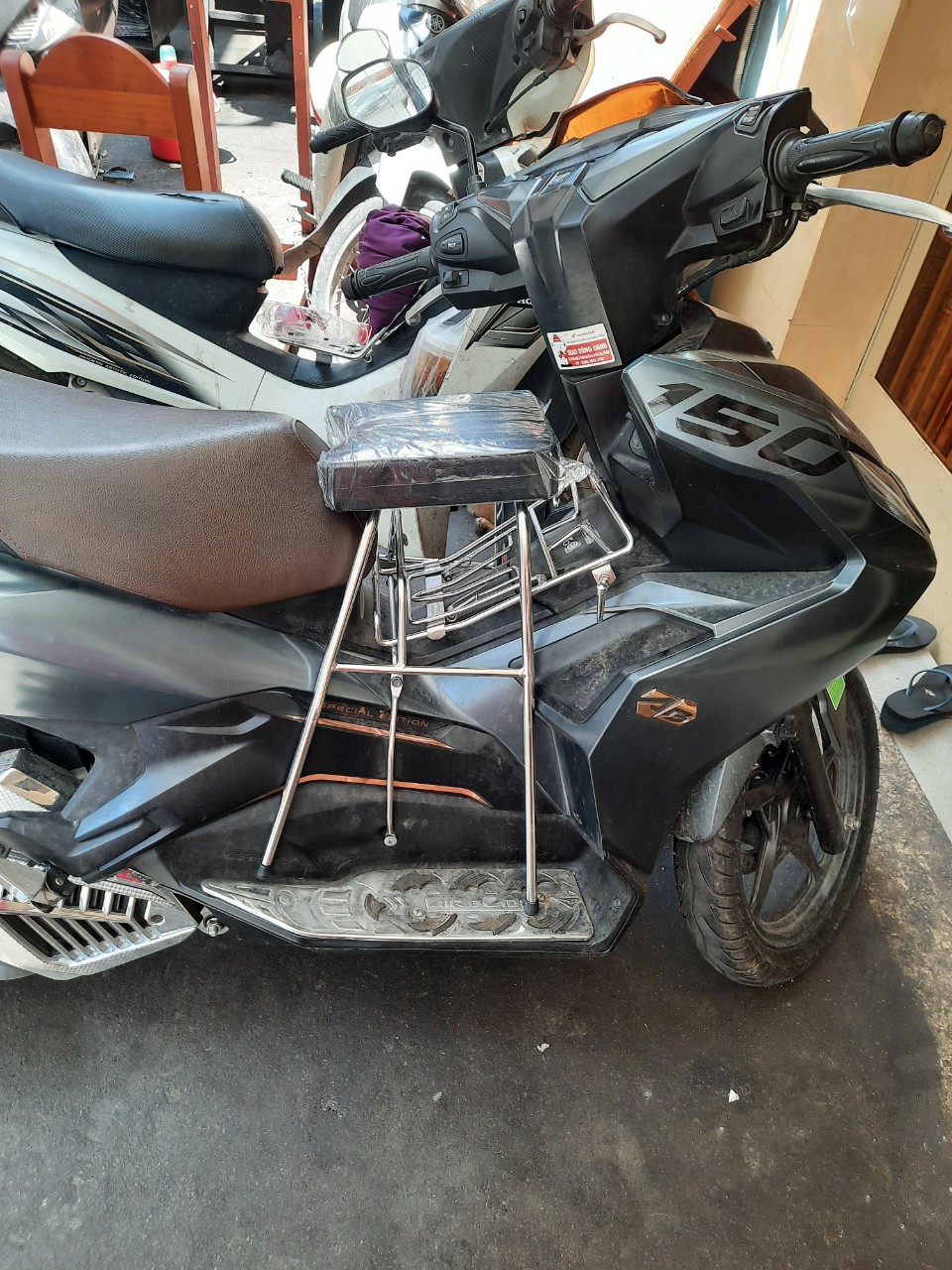 GHẾ NGỒI XE MÁY CHO BÉ DÀNH CHO XE AIRBLADE (AB)- PCX- NVX