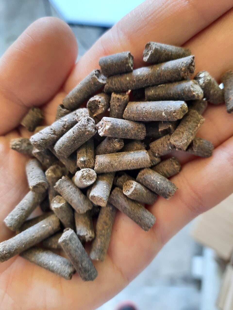 Phân hữu cơ khoáng Nhật nhập khẩu nguyên bao bổ sung Humic (gói 3kg viên)