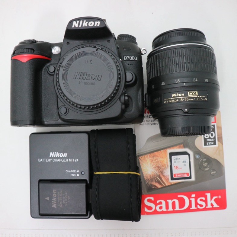 Bộ máy ảnh nikon d7000 kèm lens af-s 18-55