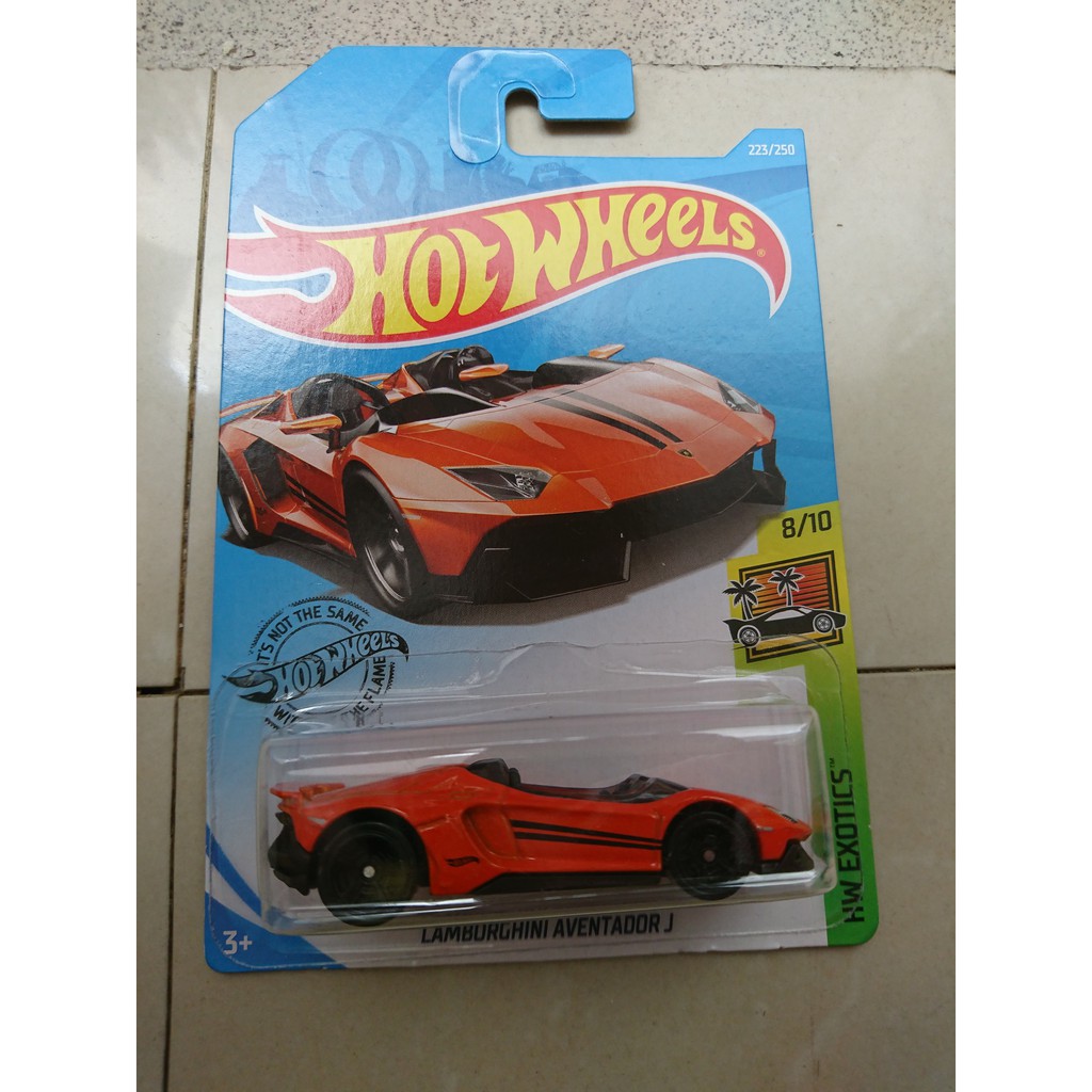 Xe Hotwheels Lamborghini