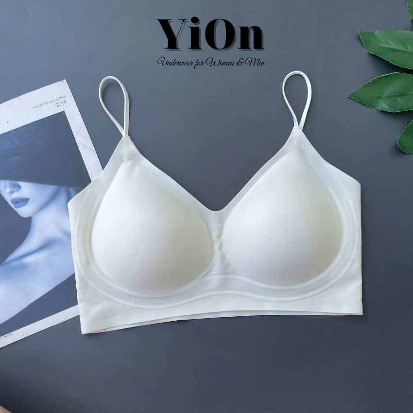 Áo Ngực Màu Kem Nền Thoáng Khí Không Gọng Không Gài Không Lộ Viền A214 YiOn Underwear