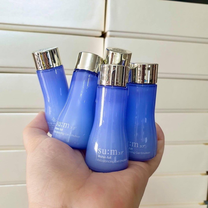 [HCM]1 Lọ Sữa Dưỡng Sum Xanh Cấp Dưỡng Chất Cho Da Hỗn Hợp Và Da Nhờn 20Ml date 2025