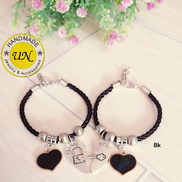 Vòng tay handmade cặp đôi(2 vòng như hình), đa dạng mẫu mã, chất lượng đảm bảo và cam kết hàng đúng mô tả