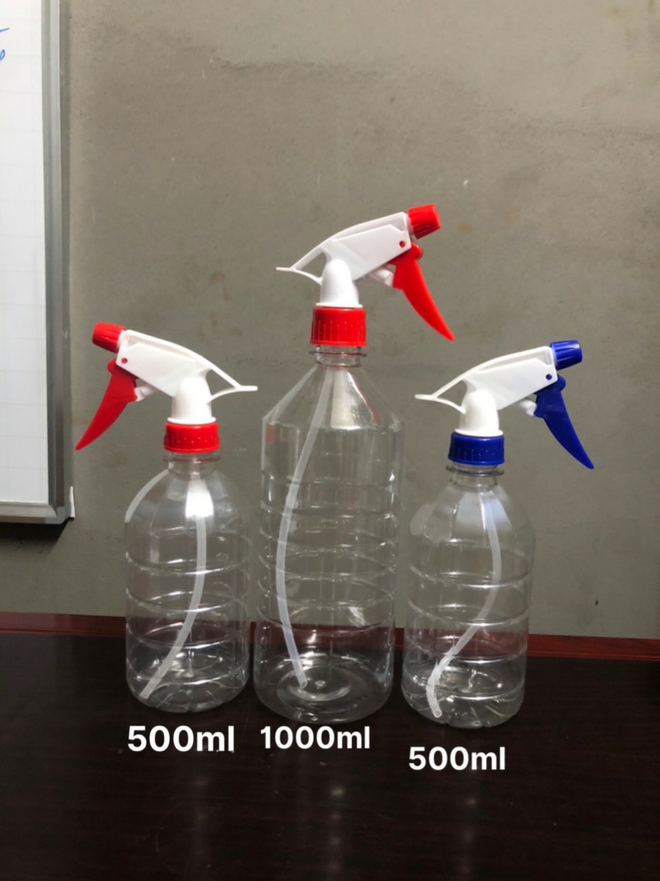 Chai 1000ml đựng nước sát khuẩn,cồn,vòi xịt chữ A
