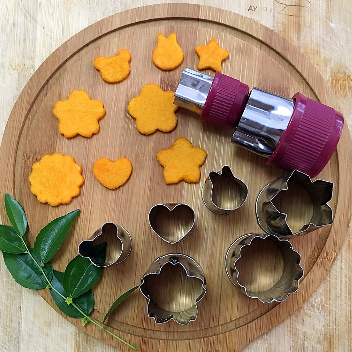 [SALE] Bộ dụng cụ cắt tỉa rau củ quả 8 món - Dụng cụ cắt tỉa hoa quả đa năng - Khuôn tạo hình rau củ quả