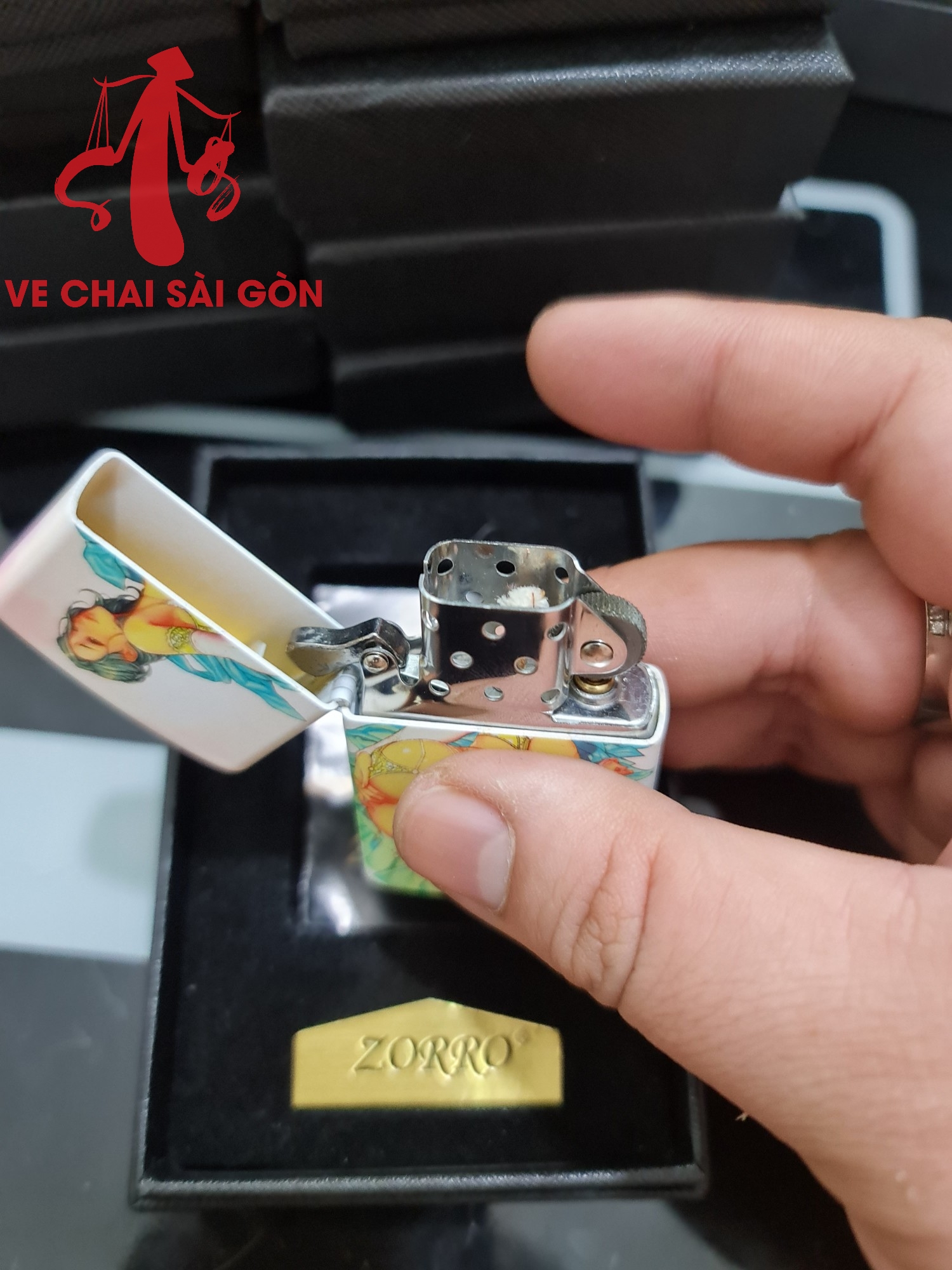 Bật lửa Zorro bằng đồng,sơn dạ quang phát sáng trong đêm