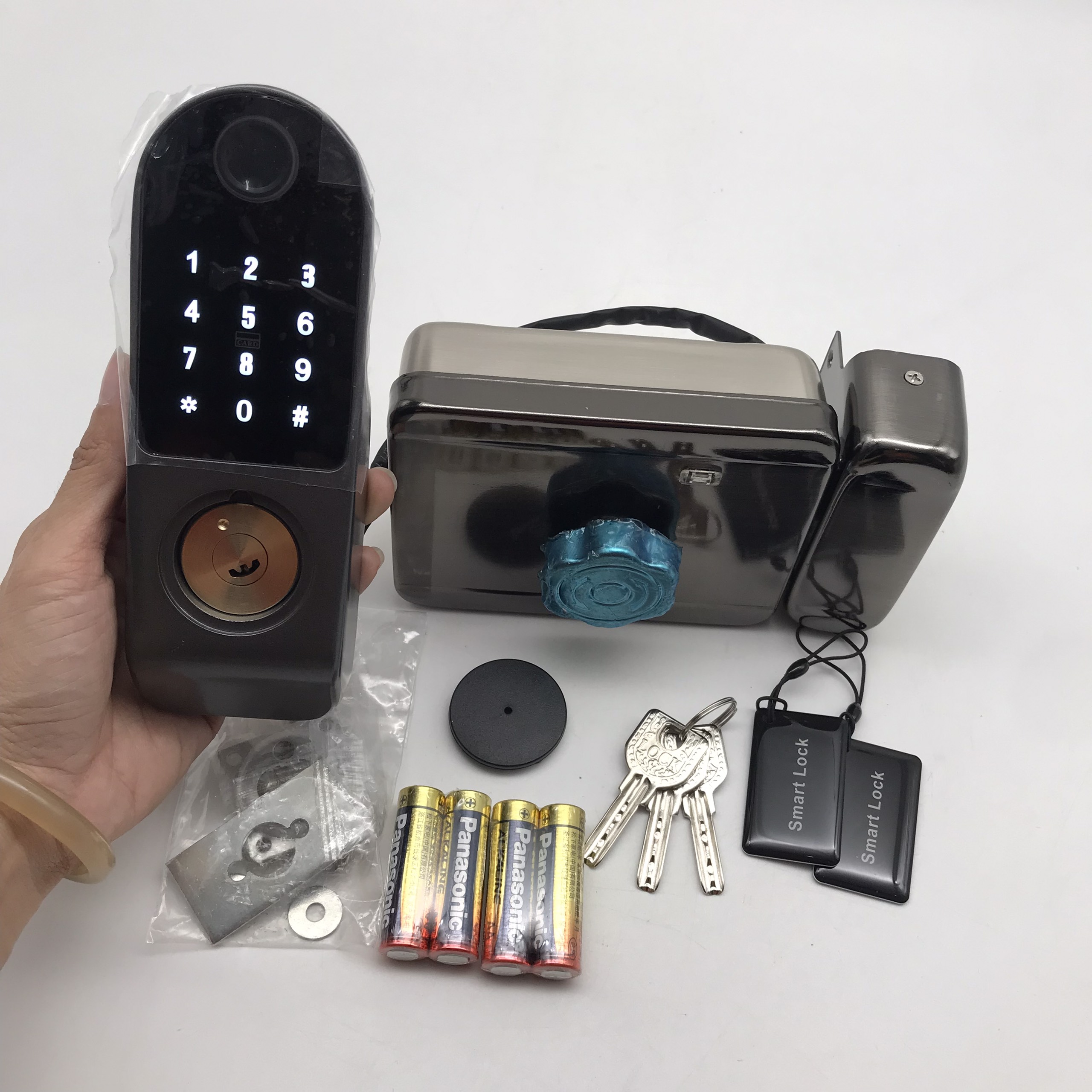 Khóa cửa vân tay thông minh HLO107 cho cửa gỗ, cửa sắt, cửa cổng. mở khóa vân tay, mã số, thẻ từ..
