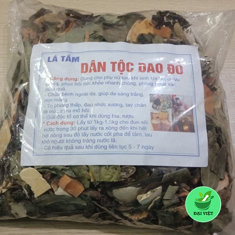 Lá tắm cho người sau sinh của người dao đỏ