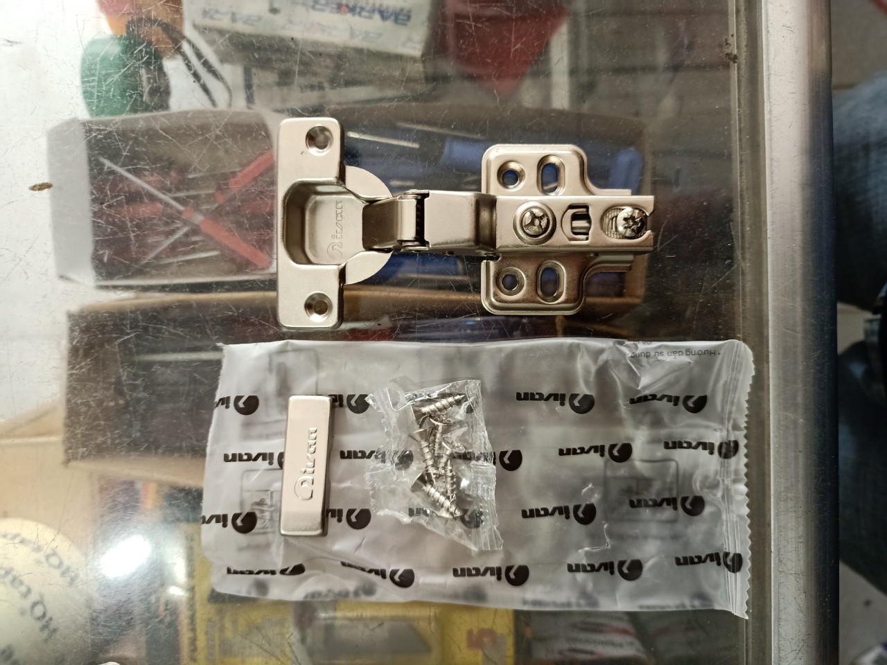 BẢN LỀ BẬT HƠI, GIẢM CHẤN IVAN