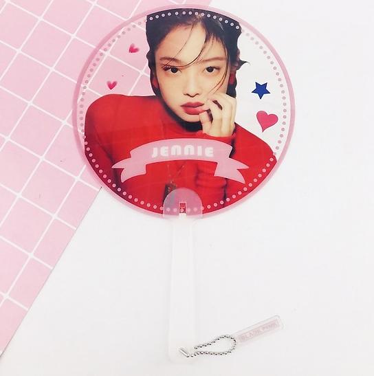 Quạt cầm tay trong suốt in hình black pink