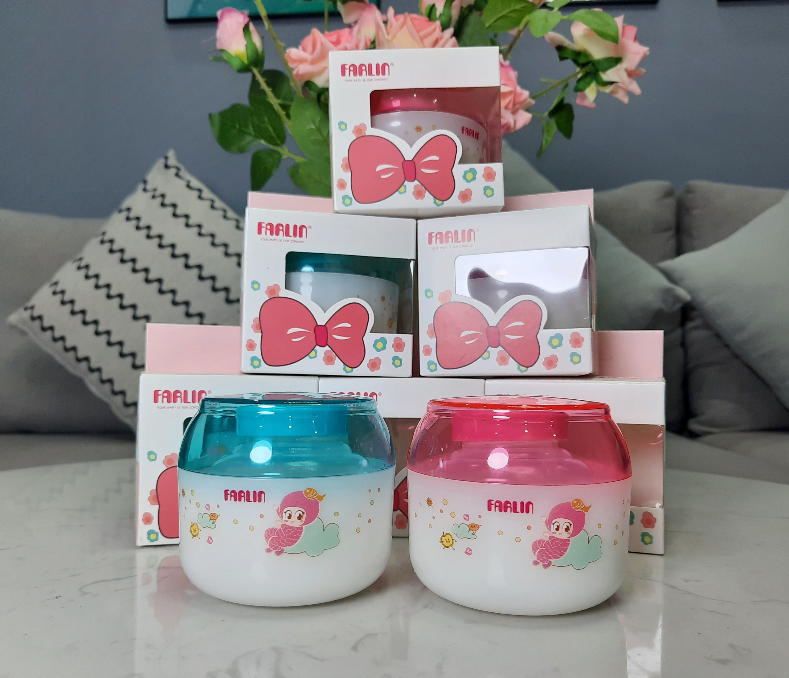 Hộp đựng phấn rôm cho bé farlin- hộp đựng phấn