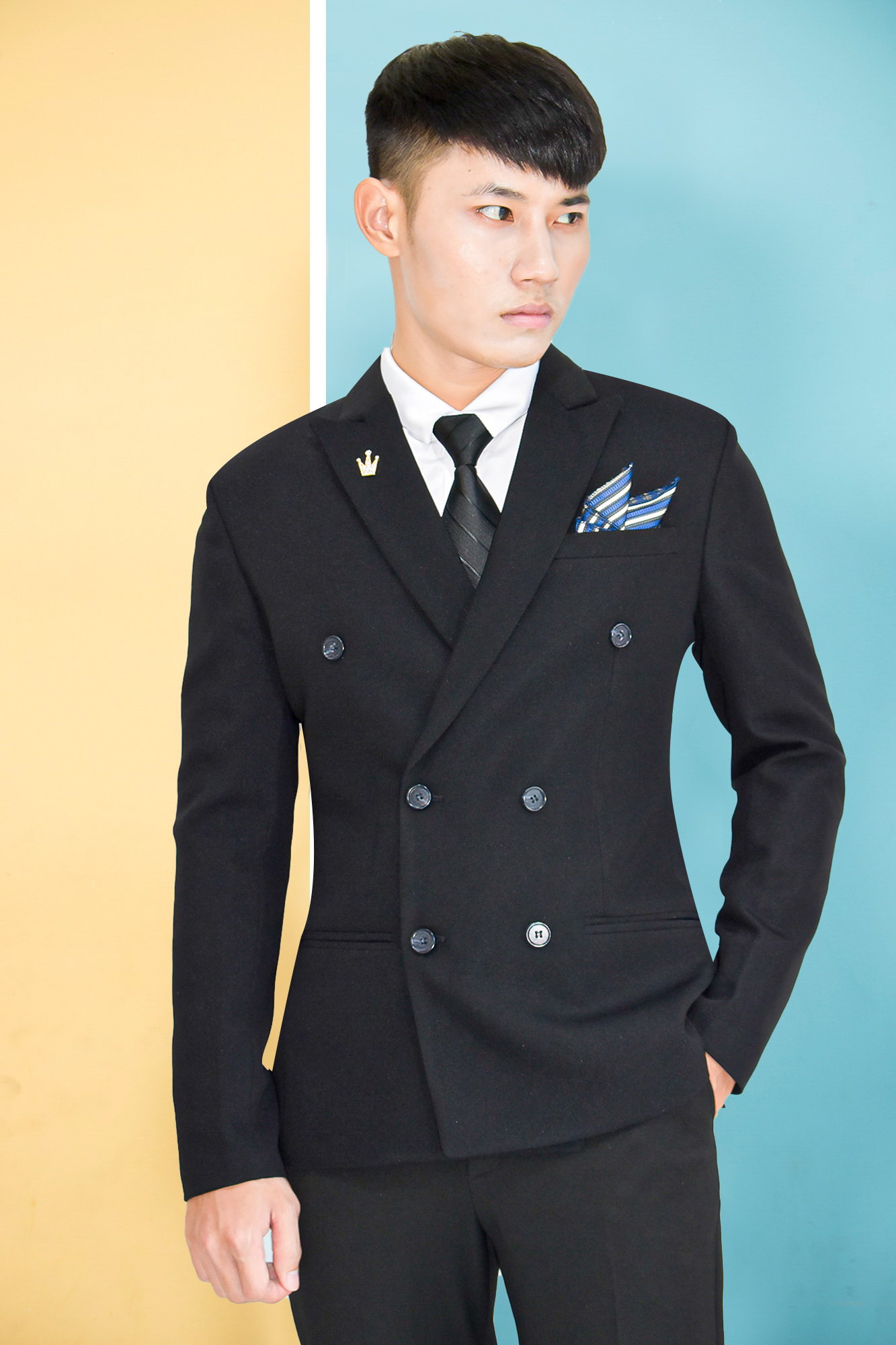 Bộ vest nam màu đen 6 nút tặng kèm phụ kiện cà vạt nơ