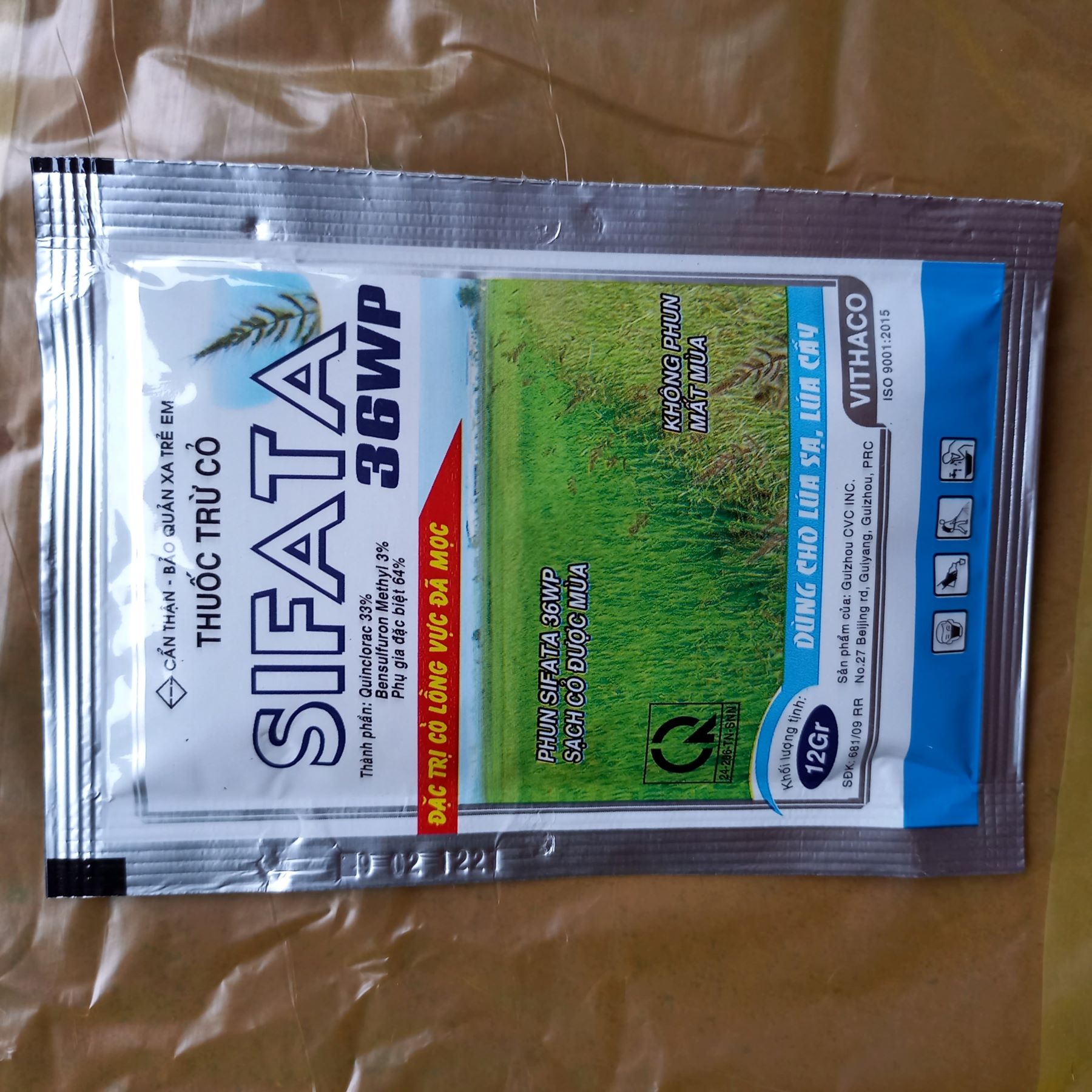Thuốc trừ cỏ SIFATA 36WP 12g trừ được hầu hết các loại cỏ gồm: cỏ lồng vực, cỏ đuôi phụng, cỏ bợ, cỏ chỉ, cỏ cháo, cỏ chác, cỏ lác, vẩy ốc, rau dừa, rong, rêu nhớt
