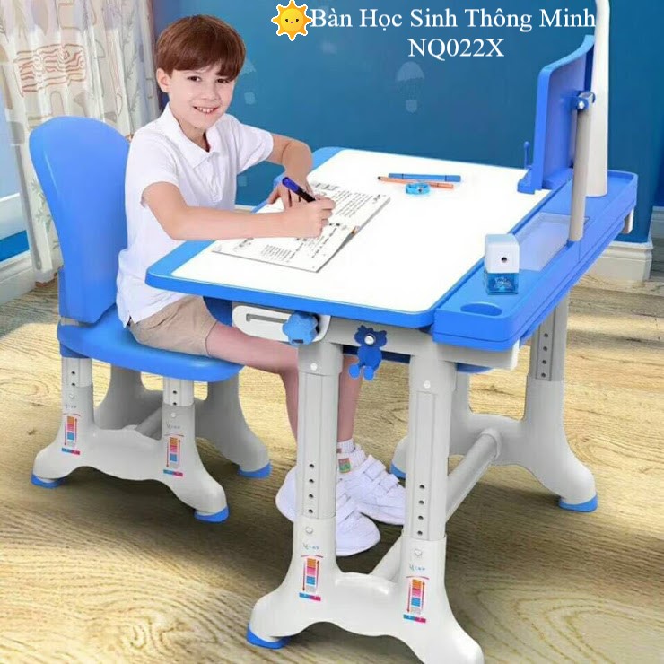[HCM]Bộ Bàn Học Thông Minh - NQ022X Chống gù - chống cận - Dành Cho Bé Trai ( Giao hàng nhanh 24h KV Hồ Chí Minh)( Tặng Giá để sách xoay 360 độ trị giá 199k)