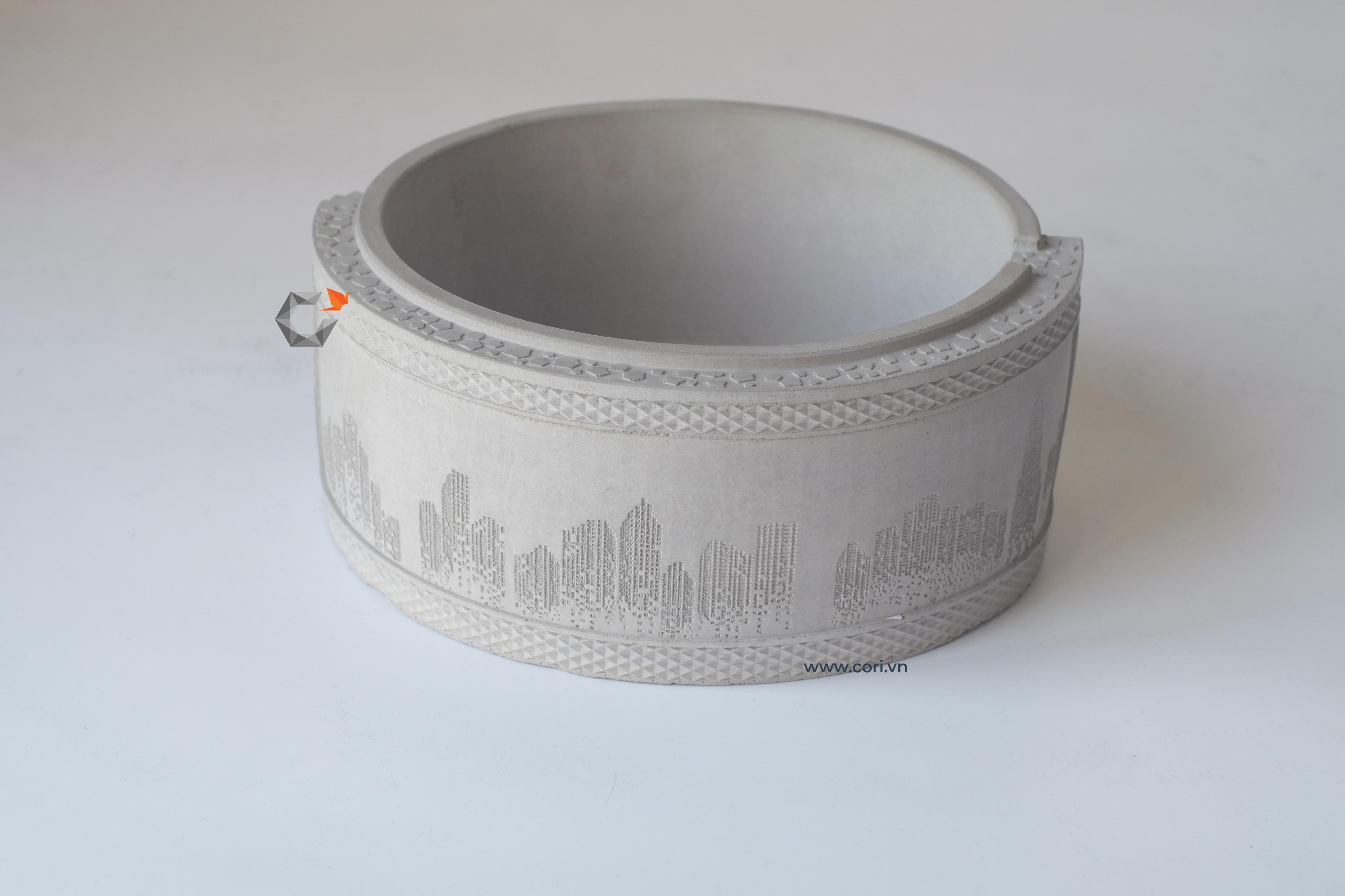 Chậu cây xi măng cao cấp Cori, chậu cầu thang có họa tiết nổi PLPRO, kích thước 25x23x13cm