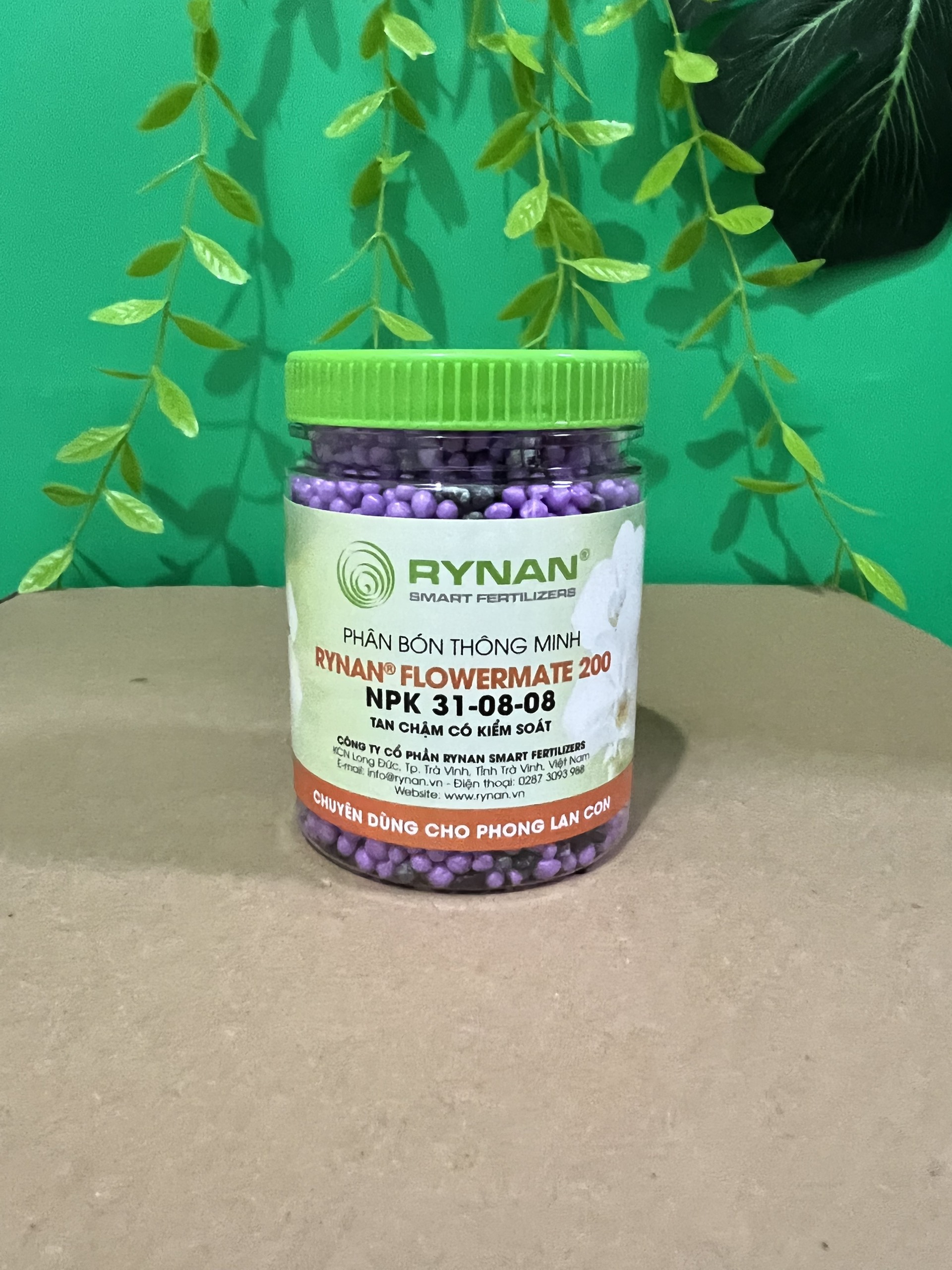 Phân bón thông minh Rynan 200 NPK 31-08-08+TE dành cho hoa lan cây con, cây cảnh