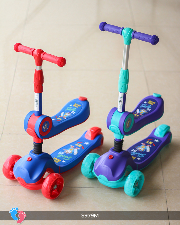 Xe trượt scooter 3 bánh có đèn, có nhạc cho bé Broller BABY PLAZA S979M