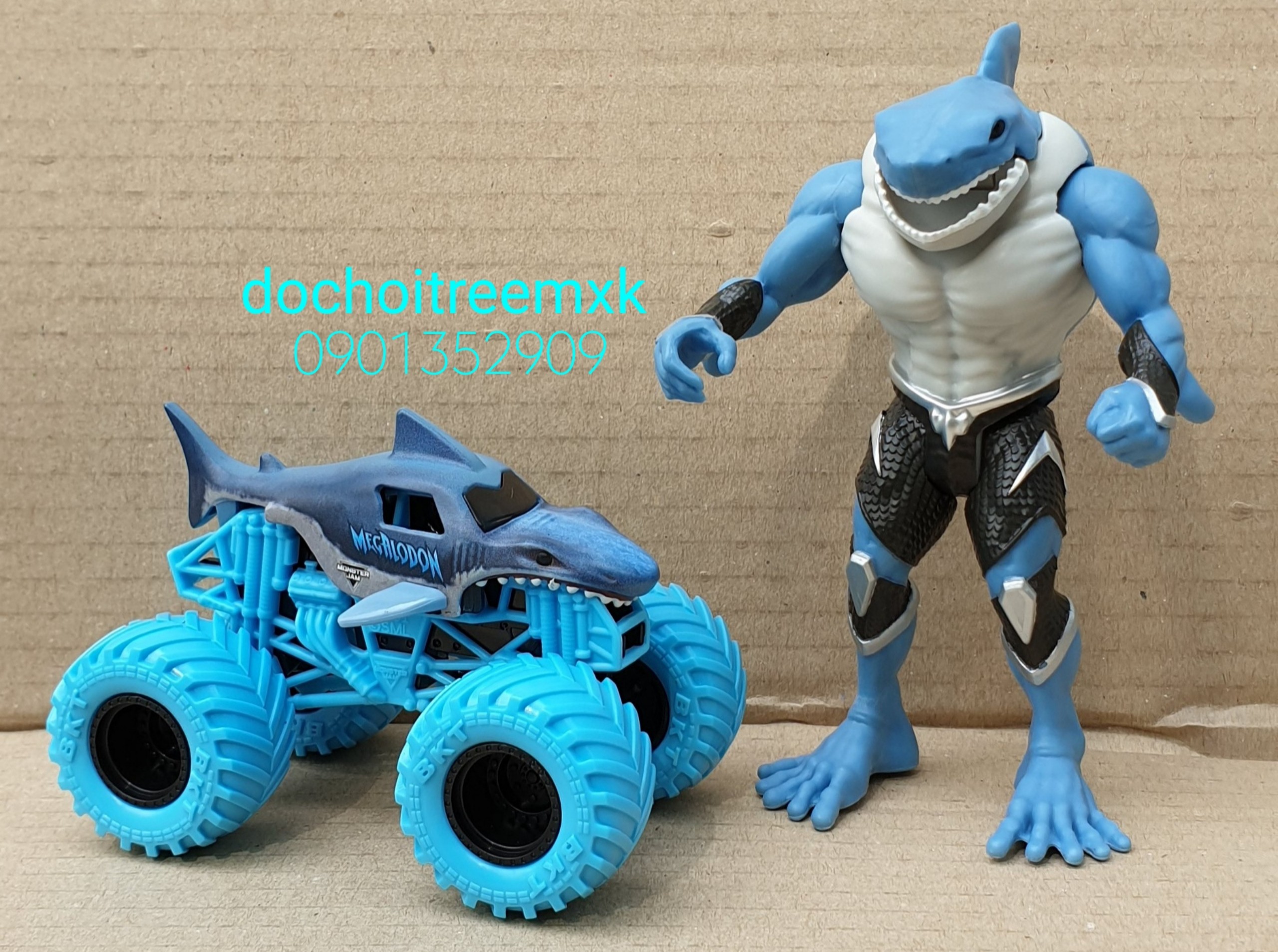 [HCM]Set xe Monter Jam cá mập cho bé hàng Spin Master Canada (Monter Jam Creatures)