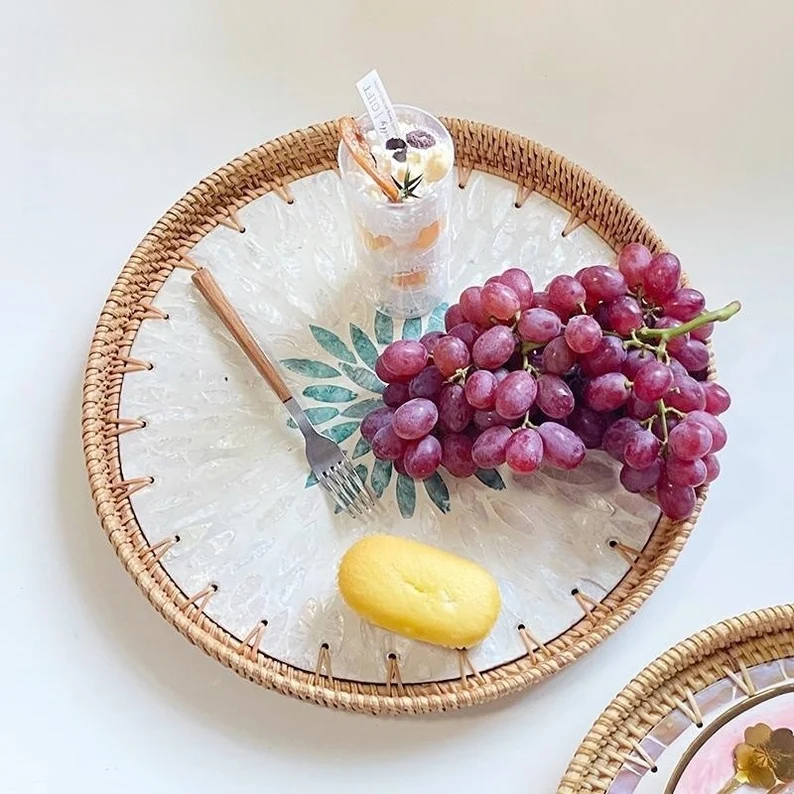 Khay mây tròn khảm trai đựng trái cây, bánh kẹo, giao ngẫu nhiên