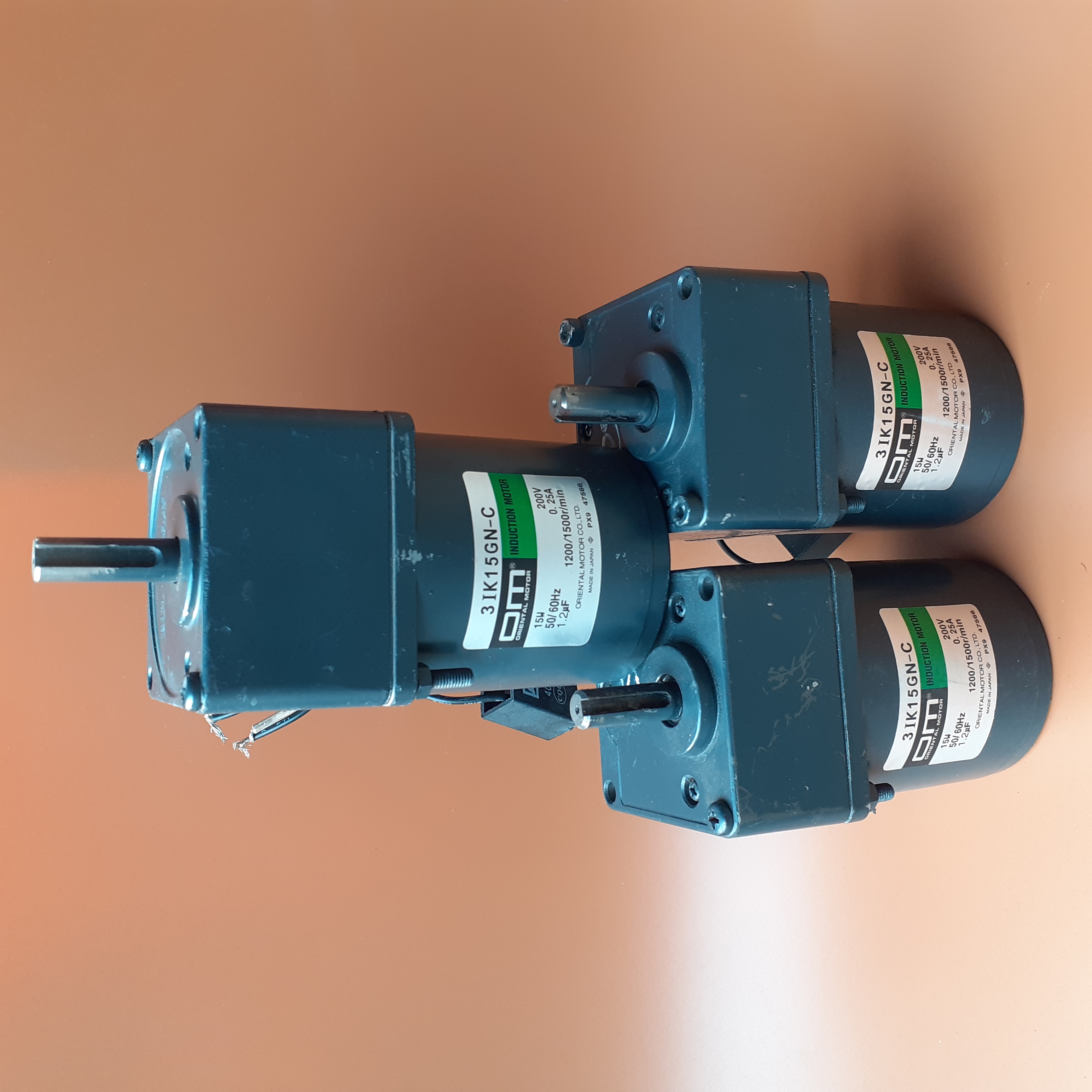 mô tơ giảm tốc 220v15w