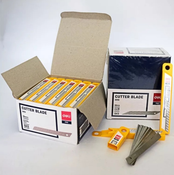Lưỡi dao rọc giấy nhỏ deli 30 độ / 45 độ -1 tép 10 lưỡi