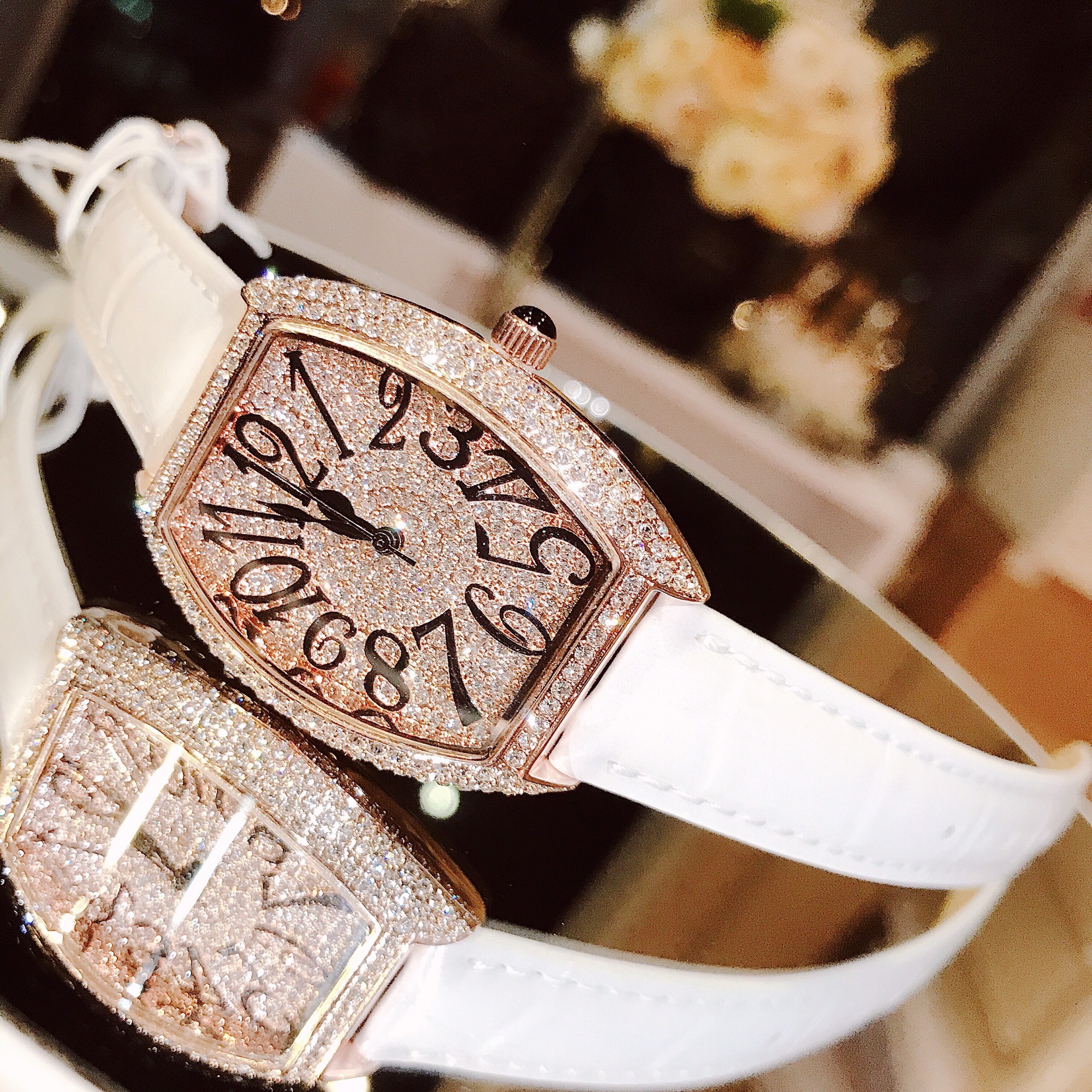 Đồng hồ nữ DAVENA phiên bản Frank Muller