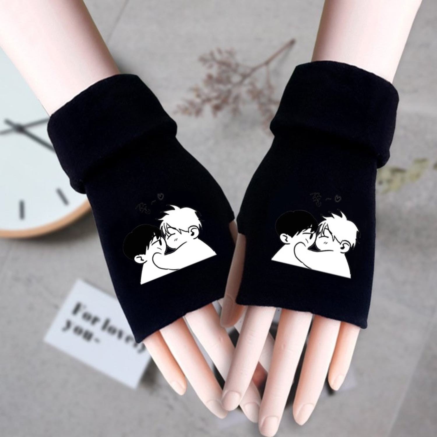 Găng tay len đen in hình CHECKMATE boylove manhwa chibi anime thời trang