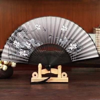 Quạt cổ trang dây tuyến xám sen trung quốc cổ phong cổ đại cầm tay xếp gọn trang trí trúc in họa tiết