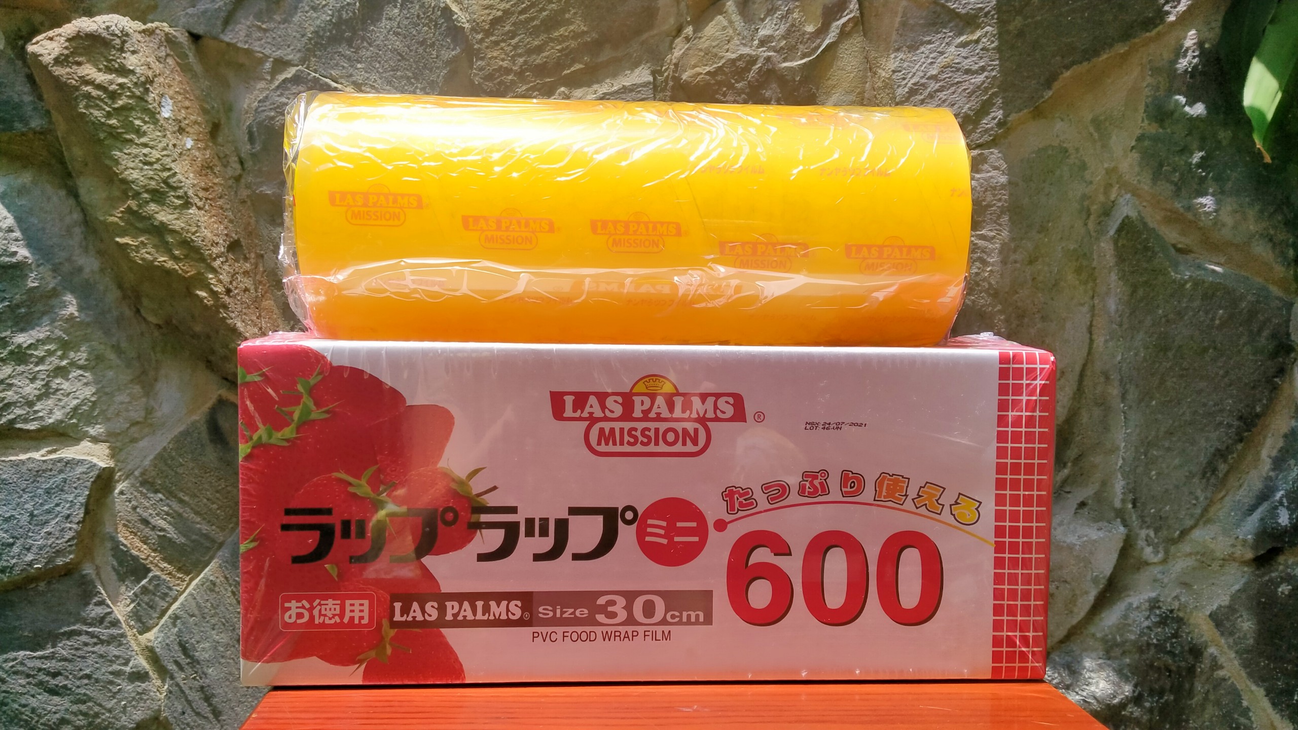 Màng bọc thực phẩm Laspalm 600m x 30cm kèm dao cắt
