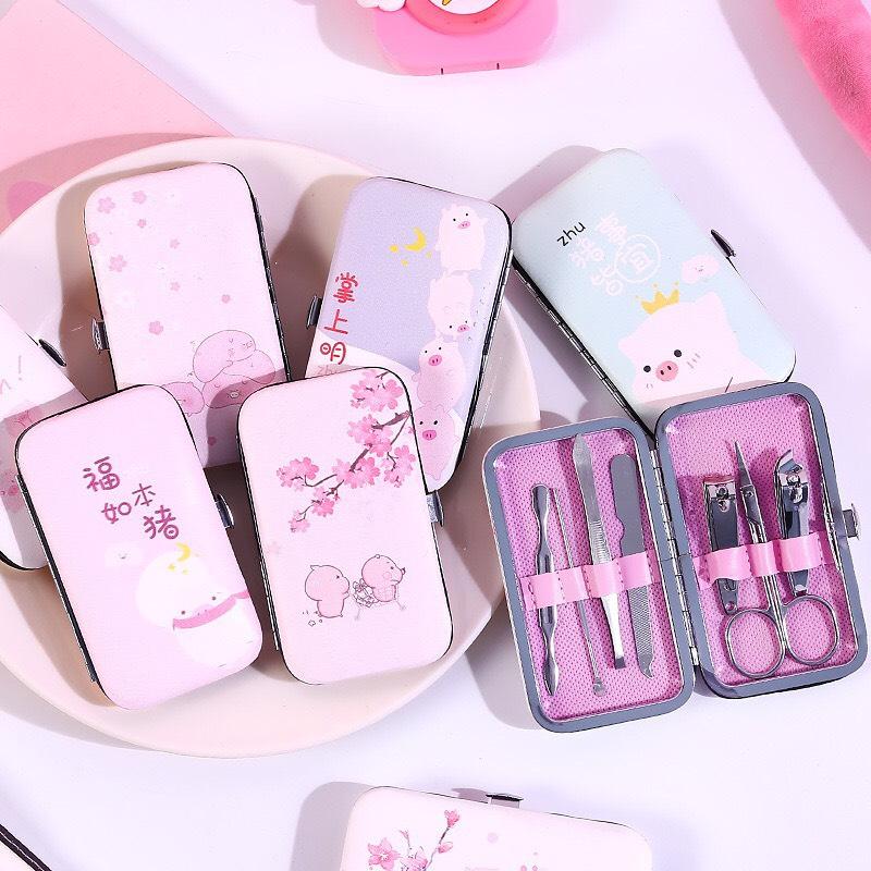 Bộ bấm móng tay heo hồng cute 7 món - sp001192