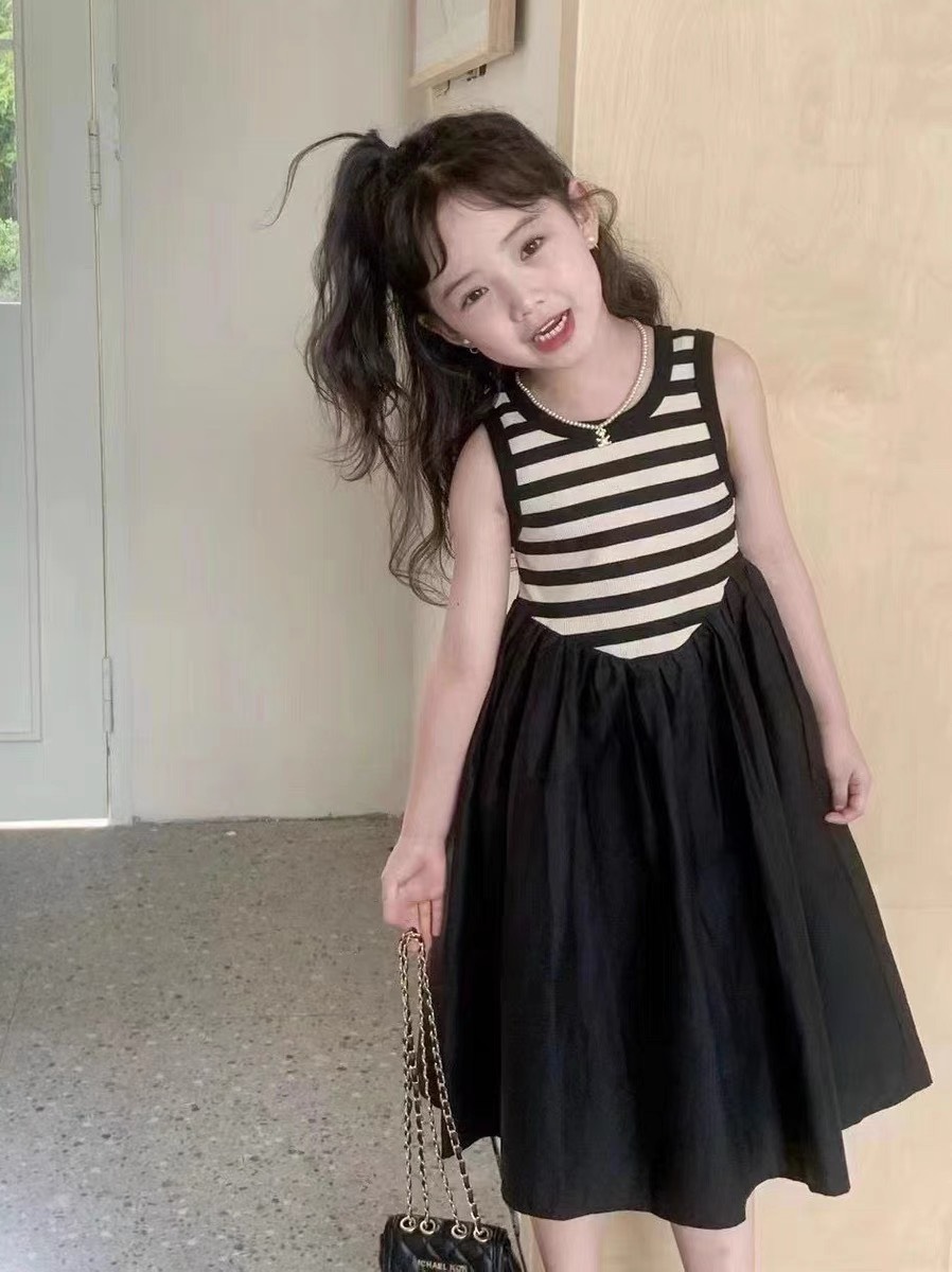 Váy bé gái váy liền áo kẻ sát nách 10-30kg
