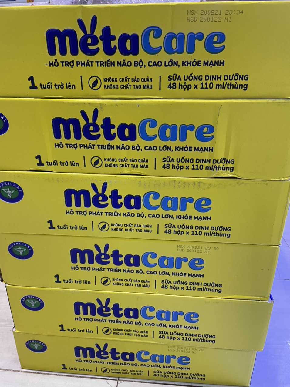 Sữa Bột pha sẳn Metacare Nhãn vàng 110ml