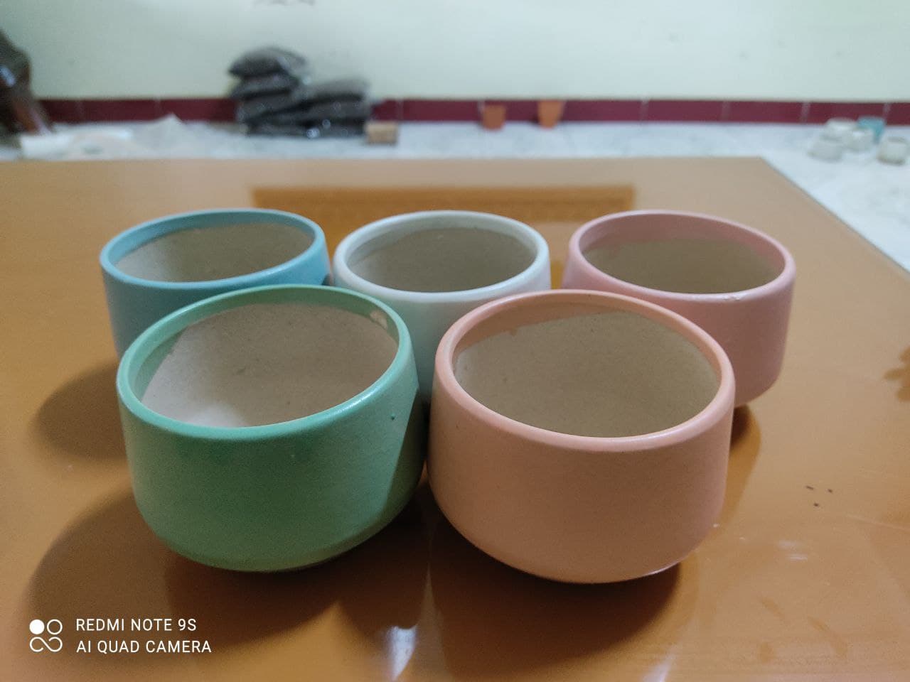 Chậu sứ hình bầu trồng cây cảnh, sen đá, xương rồng size 9x7cm