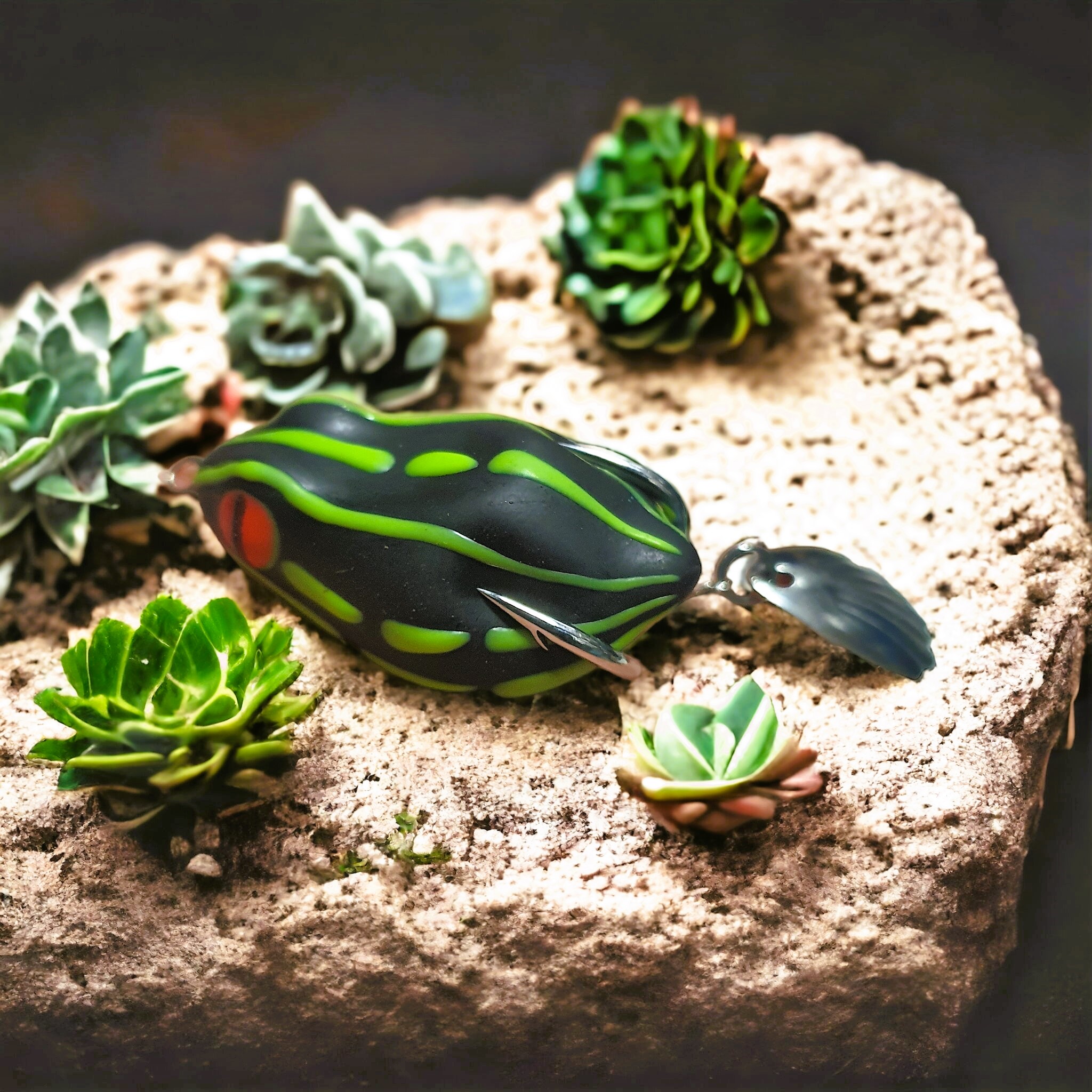 NHÁI HƠI POISON FROG /4cm - 11gr / Chìm lửng/ Lưỡi độ ngạnh ngang thìa sò / lưỡi BKK 2 thìa/ Mồi giả Thái Lan câu lure cá Lóc giá rẻ siêu nhạy #poisonfrog #docaucaloc