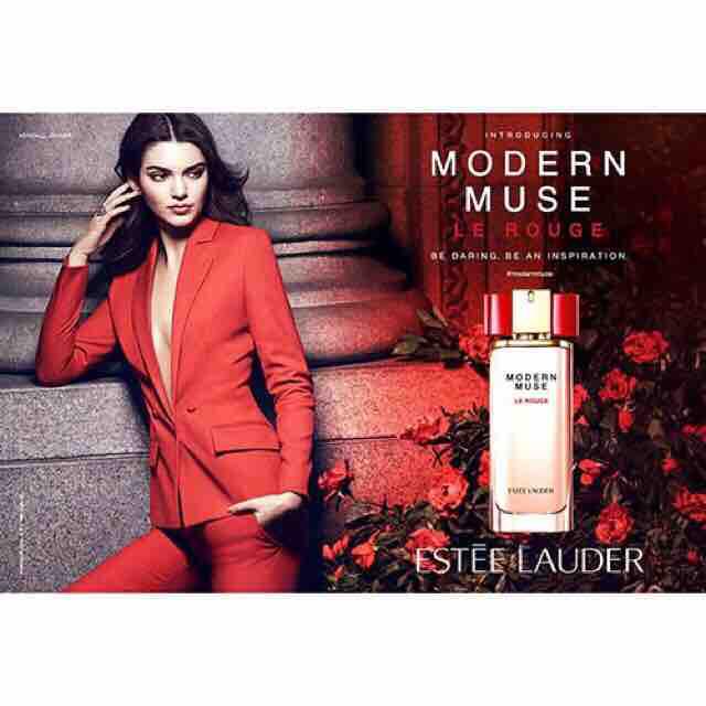 Nước hoa Estee lauder