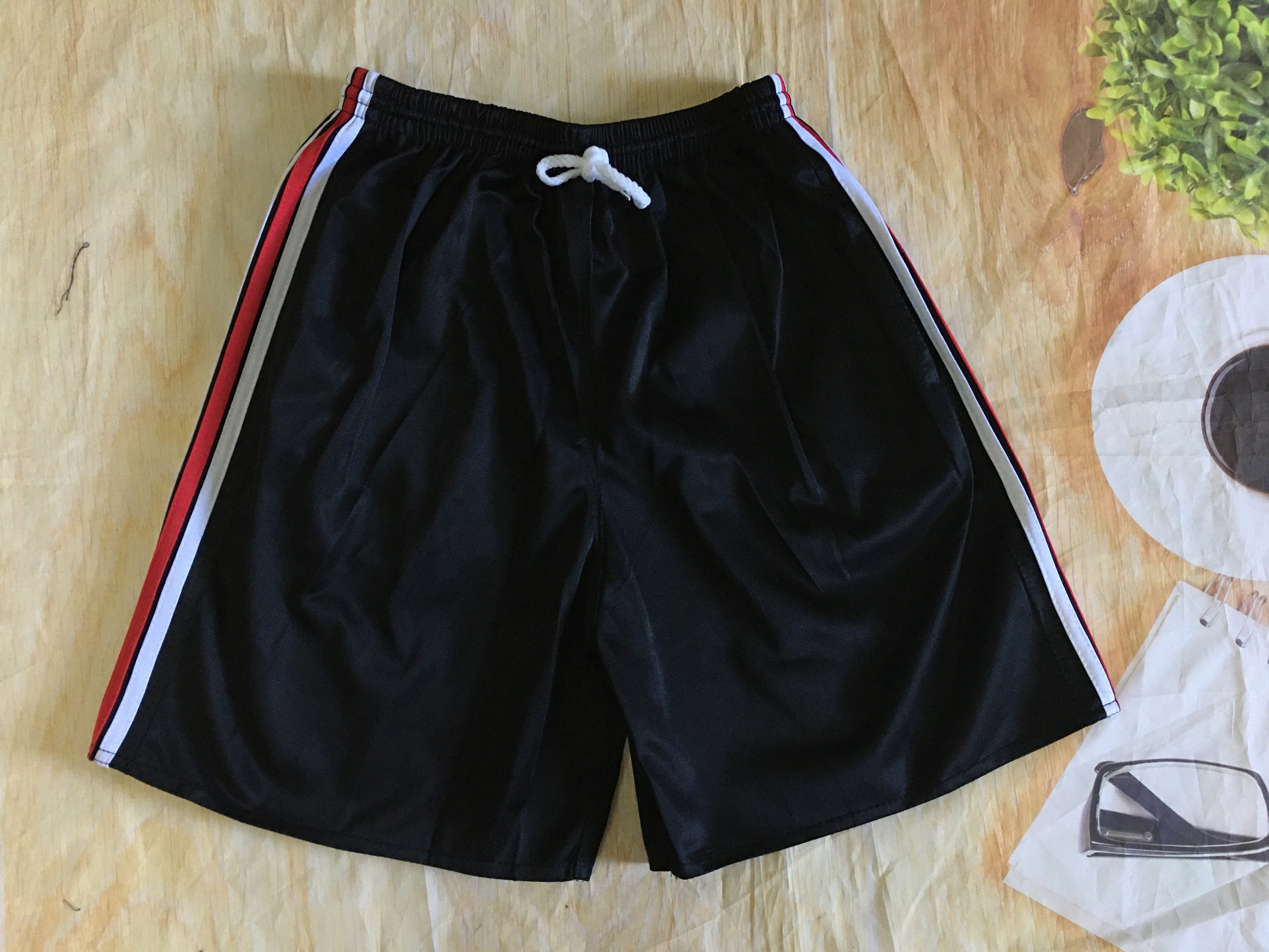 Quần short thun nam viền 2 bên từ 60kg đến 75kg
