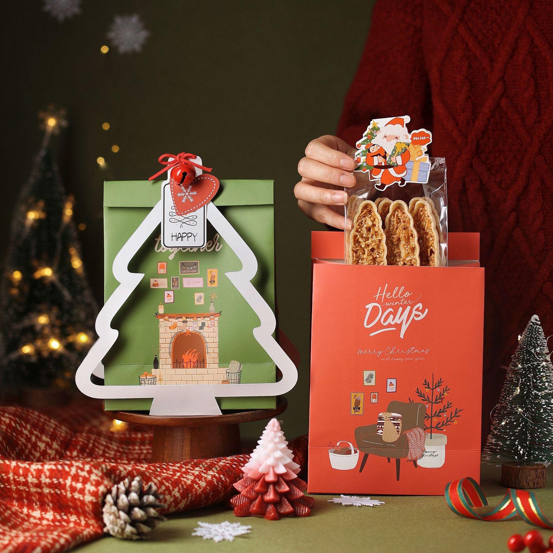 Túi hộp giấy đựng quà Noel - túi quà tặng hoạ tiết Giáng Sinh, túi giấy mặt mika PVC