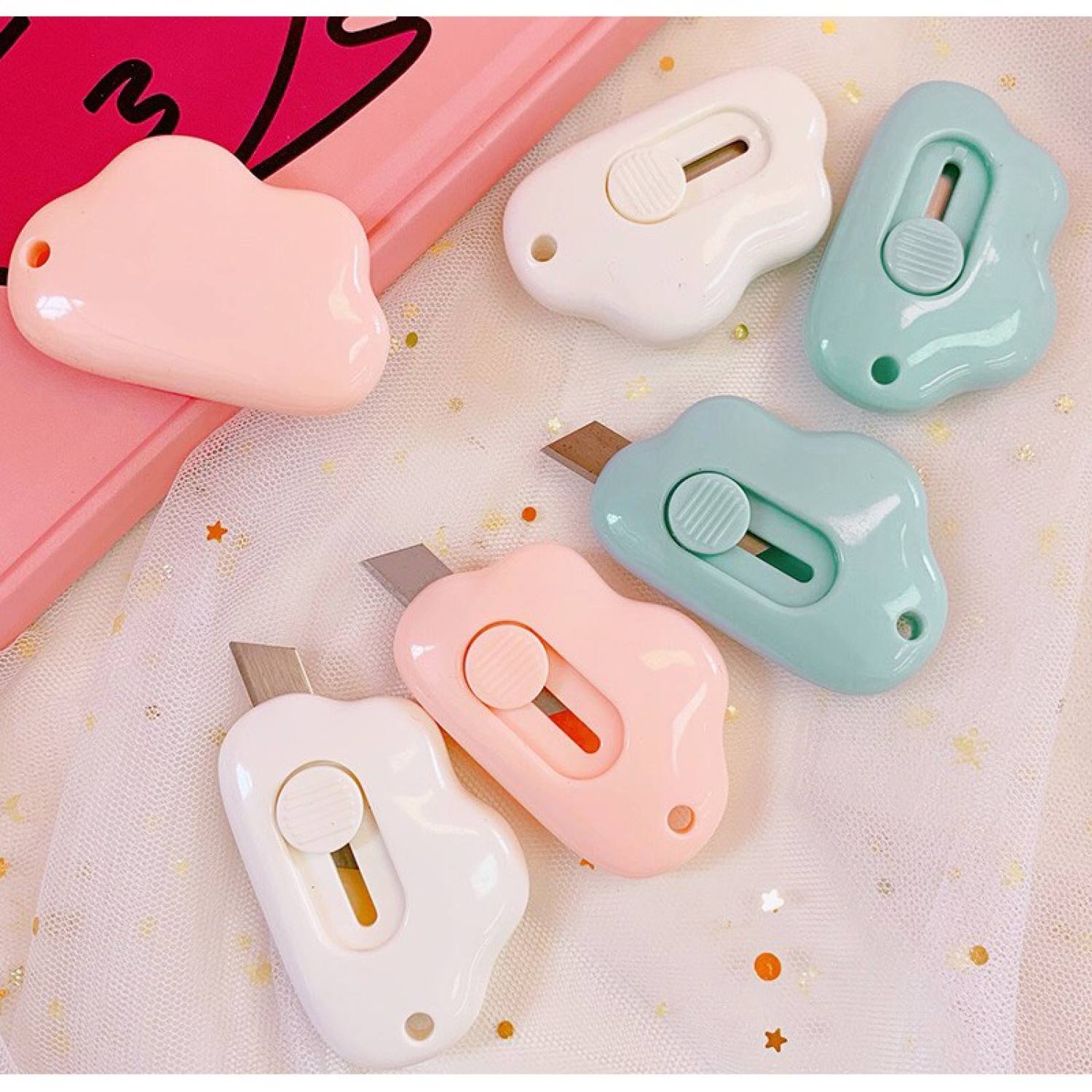 Dao rọc giấy mini bỏ túi hình đám mây dễ thương nhiều màu giá rẻ chipchipgiadung dao rọc giấy nhỏ tiện lợi mang theo dao roc giay bo tui mini dao roc giay nho gia re de thuong nhieu mau chipchipgiadung