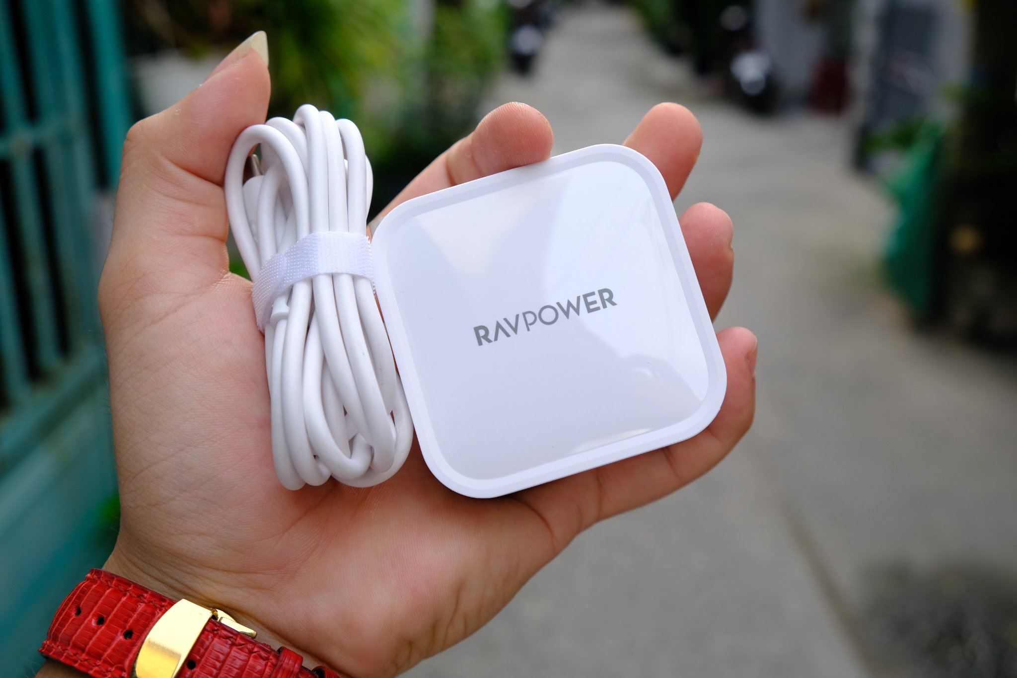 Củ sạc / cốc sạc ravpower 90w kèm cáp c to c