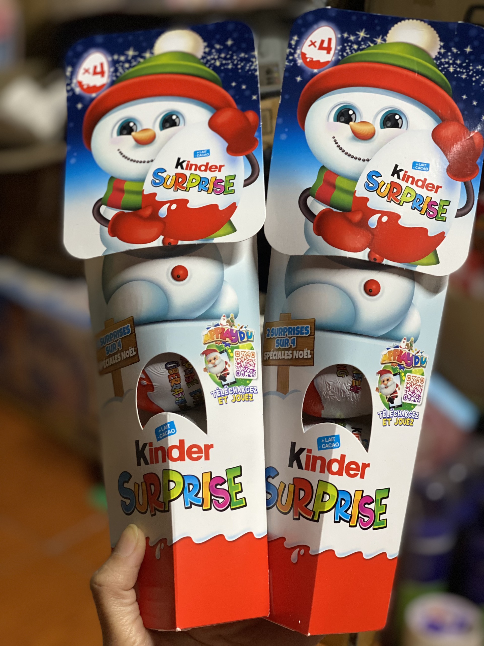 Trứng socola sữa Kinder hộp 4 quả- Pháp