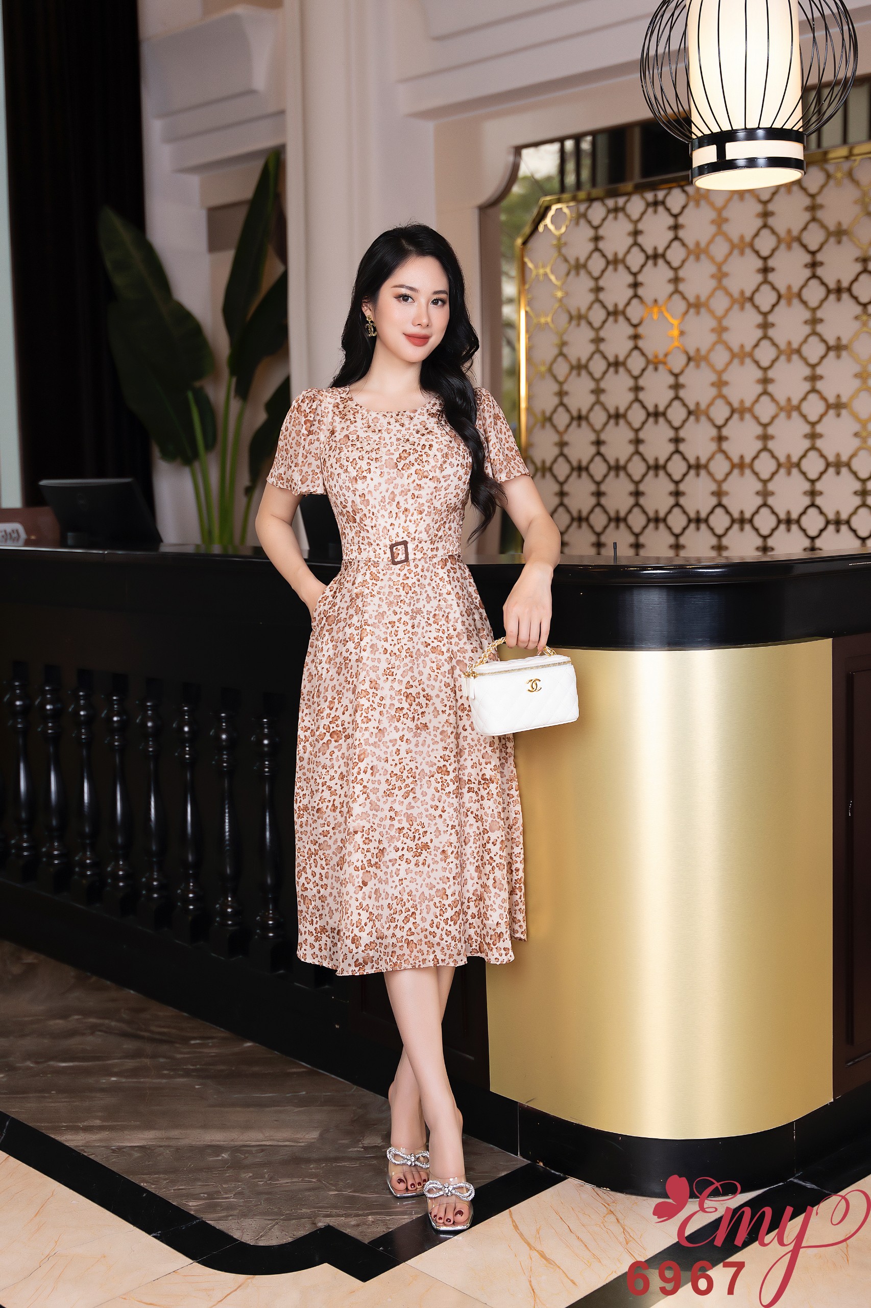Đầm emy em6967 xoè cổ tròn