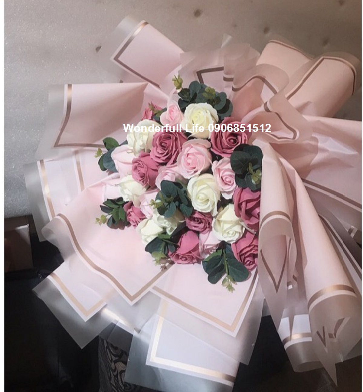 Bó hoa hồng sáp thơm vĩnh cửu 30 bông mix màu style công chúa