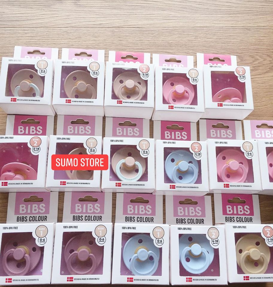 Núm ti giả Bibs Colour Hàn Quốc( tặng kèm hộp đựng), cam kết hàng đúng mô tả, chất lượng đảm bảo an toàn đến sức khỏe người sử dụng